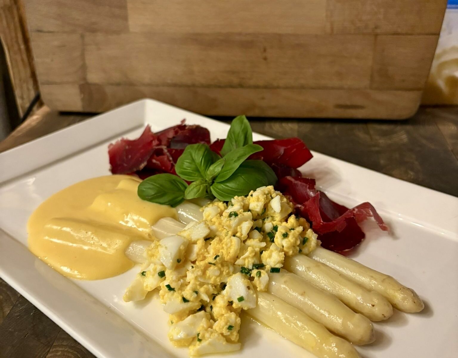 Asperges met Cecina de Leon