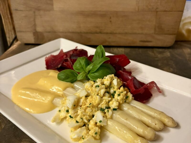 Asperges met Cecina de Leon