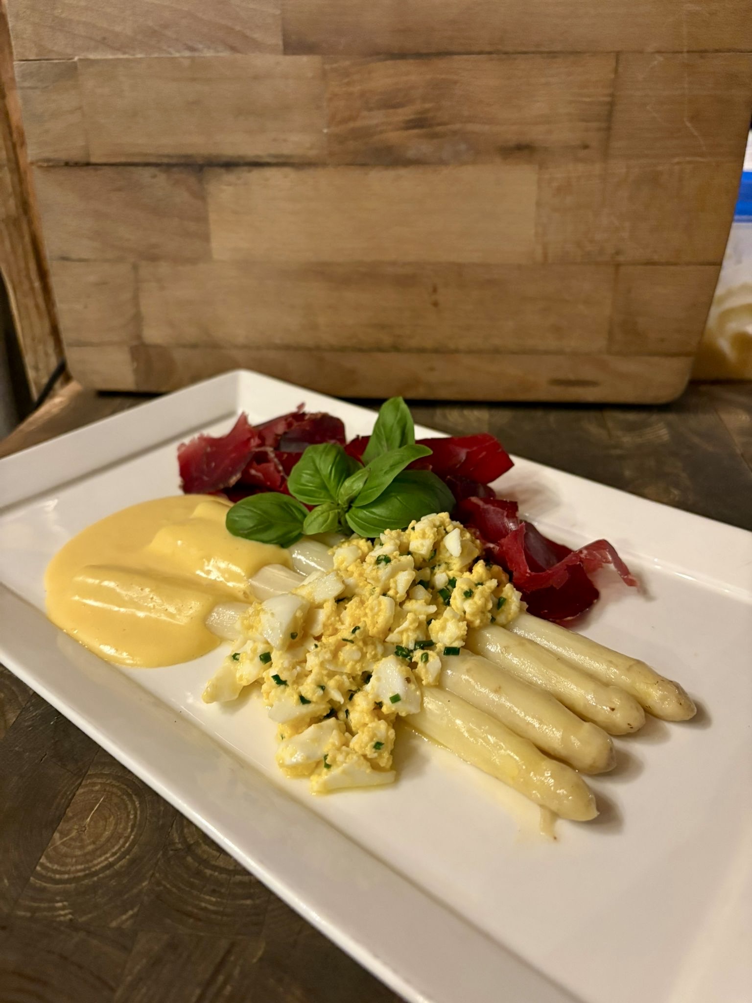 Asperges met Cecina de Leon